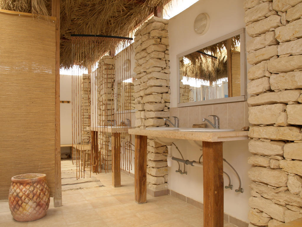 Incense And Spice Route Inn Zofar Экстерьер фото